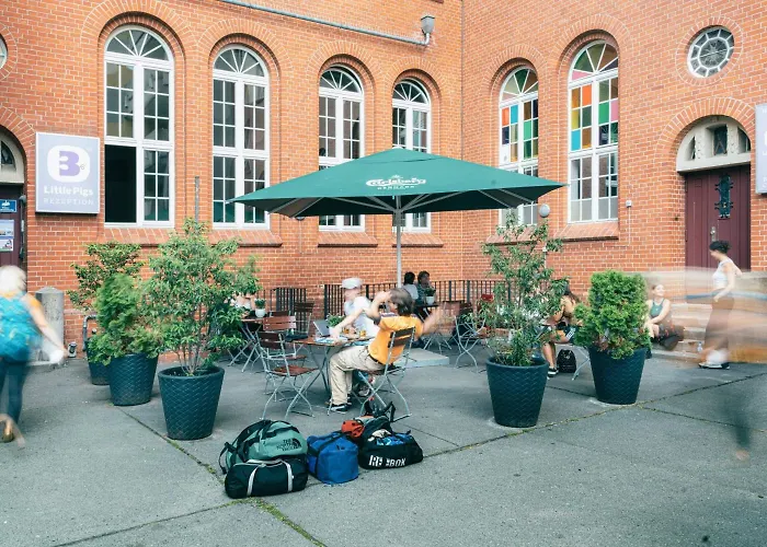 Three Little Pigs - Your Castle * ベルリン