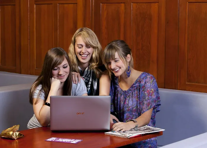 호스텔 Three Little Pigs - Your Castle