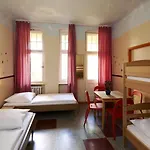 Albergue Three Little Pigs - Your Castle *