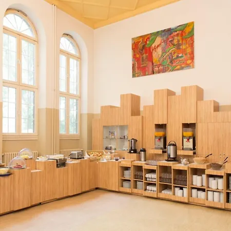 Three Little Pigs - Your Castle Hostel Berlin