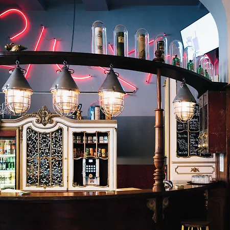 Three Little Pigs - Your Castle * Berlin