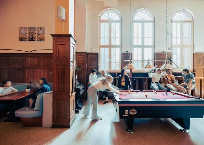 Hostal Three Little Pigs - Your Castle *