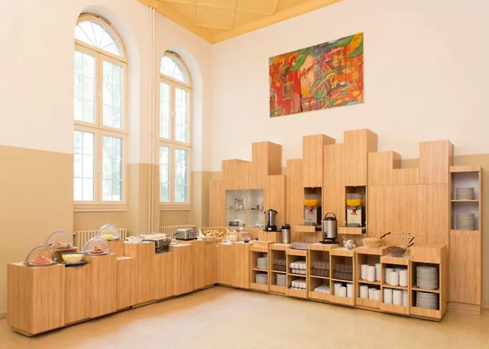 Three Little Pigs - Your Castle Hostel Berlin