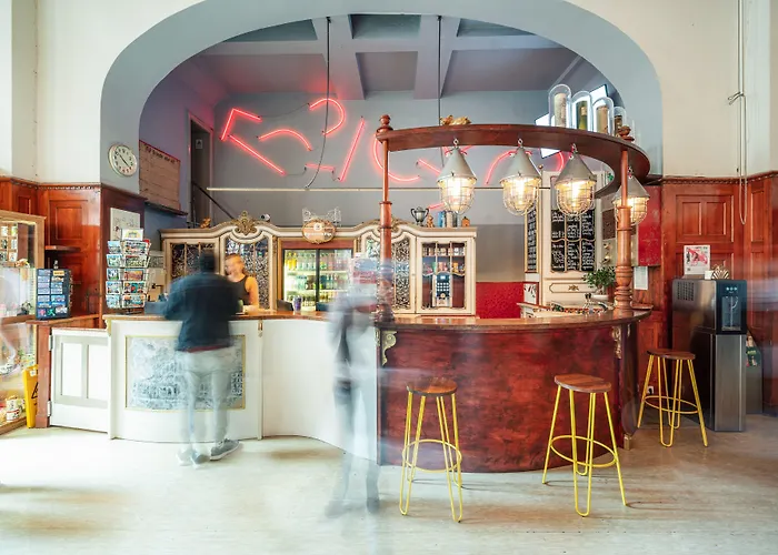 Three Little Pigs - Your Castle *