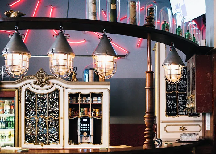 Three Little Pigs - Your Castle * Berlin