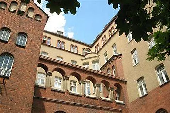 Three Little Pigs - Your Castle Hostel