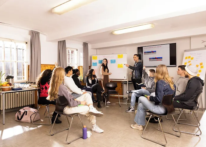 Vandrarhem Three Little Pigs - Your Castle Berlin