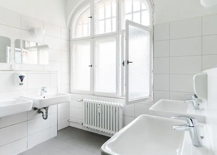 Three Little Pigs - Your Castle